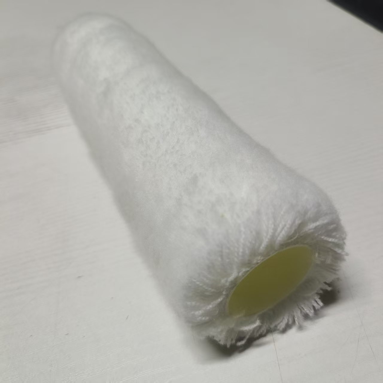 Barril de pintura de látex, mango de cepillo, barril de pintura de 9 pulgadas, soporte de cepillo de comercio exterior, cuatro cables