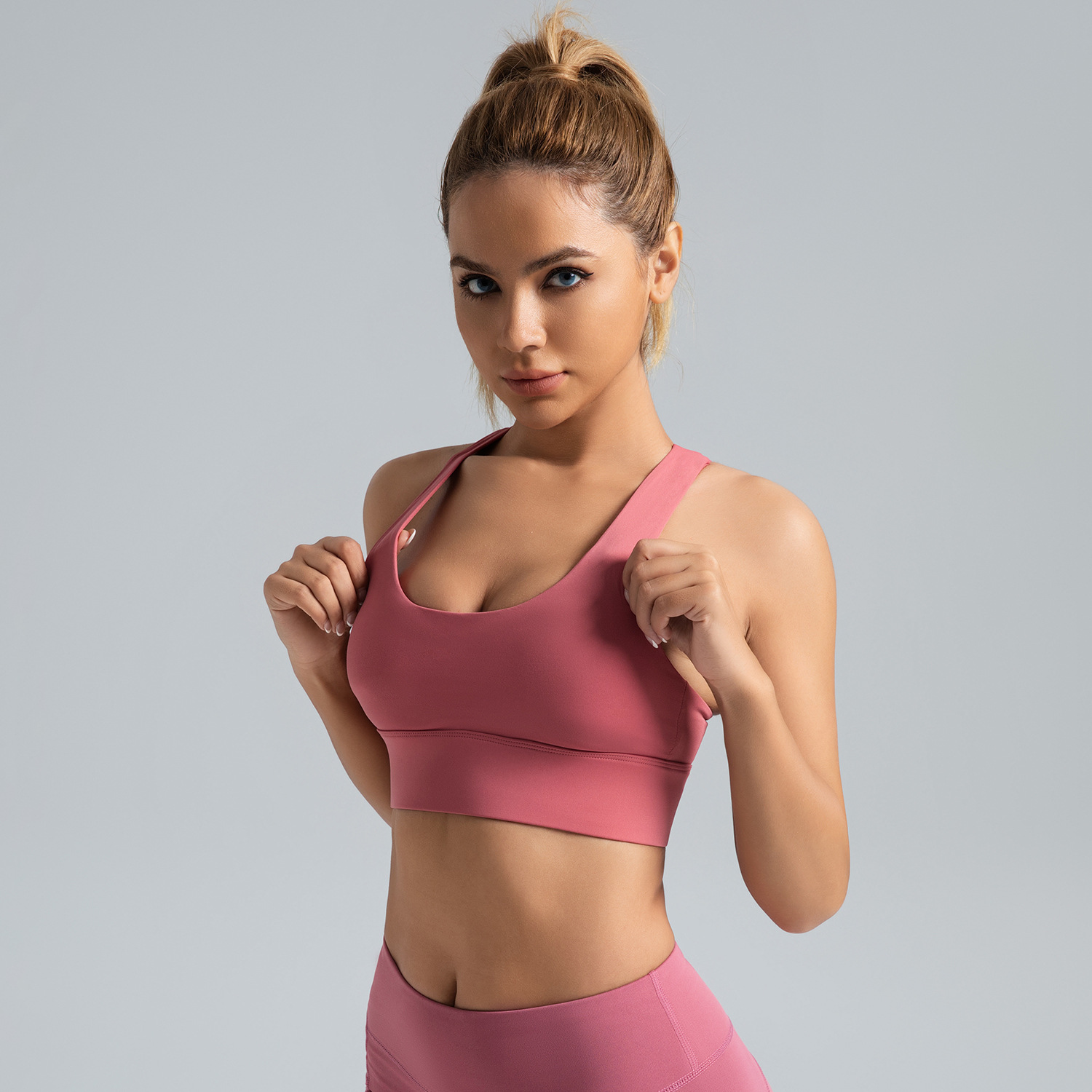 Área transfronteriza ropa interior deportiva de alta elasticidad mujer antichoque chaleco de yoga de alta resistencia desmontable cojín de pecho desnuda sensación de bra de fitness