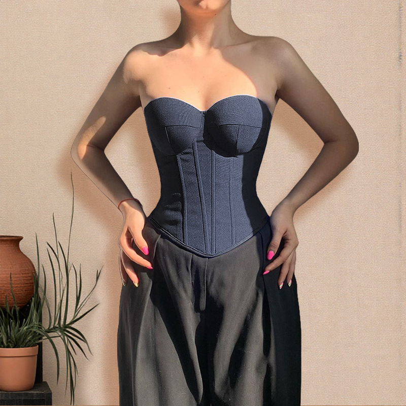 유럽과 미국의 크로스보더 봄 신상품, 데님 스타일 조끼 탑, 가슴 부분이 커버되고 등이 드러나는, 끈으로 묶인 허리 부분, 단색, 피쉬본 디자인 여성용 탑