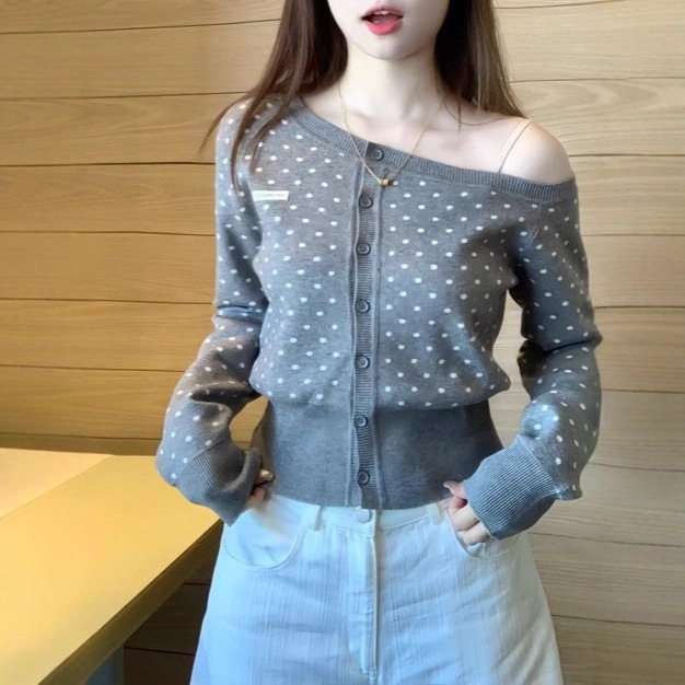 Korean Polka Dot Long-Sleeved Knitted Cardigan for Women 2025 New Autumn and Winter Slim Fit Slant Collar Design Off-Shoulder Women's Sweater Korean Polka Dot Long-Sleeved Knitted Cardigan for Women 2025 New Autumn and Winter Slim Fit Slant Collar Design Off-Shoulder Women's Sweater