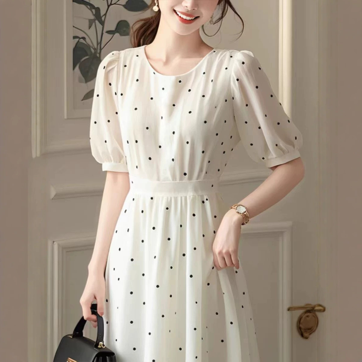 Đầm maxi nữ thắt eo chất liệu voan chấm bi trắng kiểu Pháp — Điểm sóng trắng chi tiết 3
