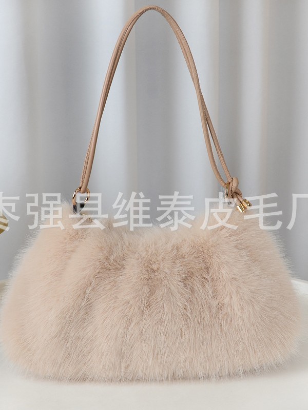 毛茸茸手提包包2025秋冬季新款时尚简约仿狐狸毛褶皱包女士托特包|undefined