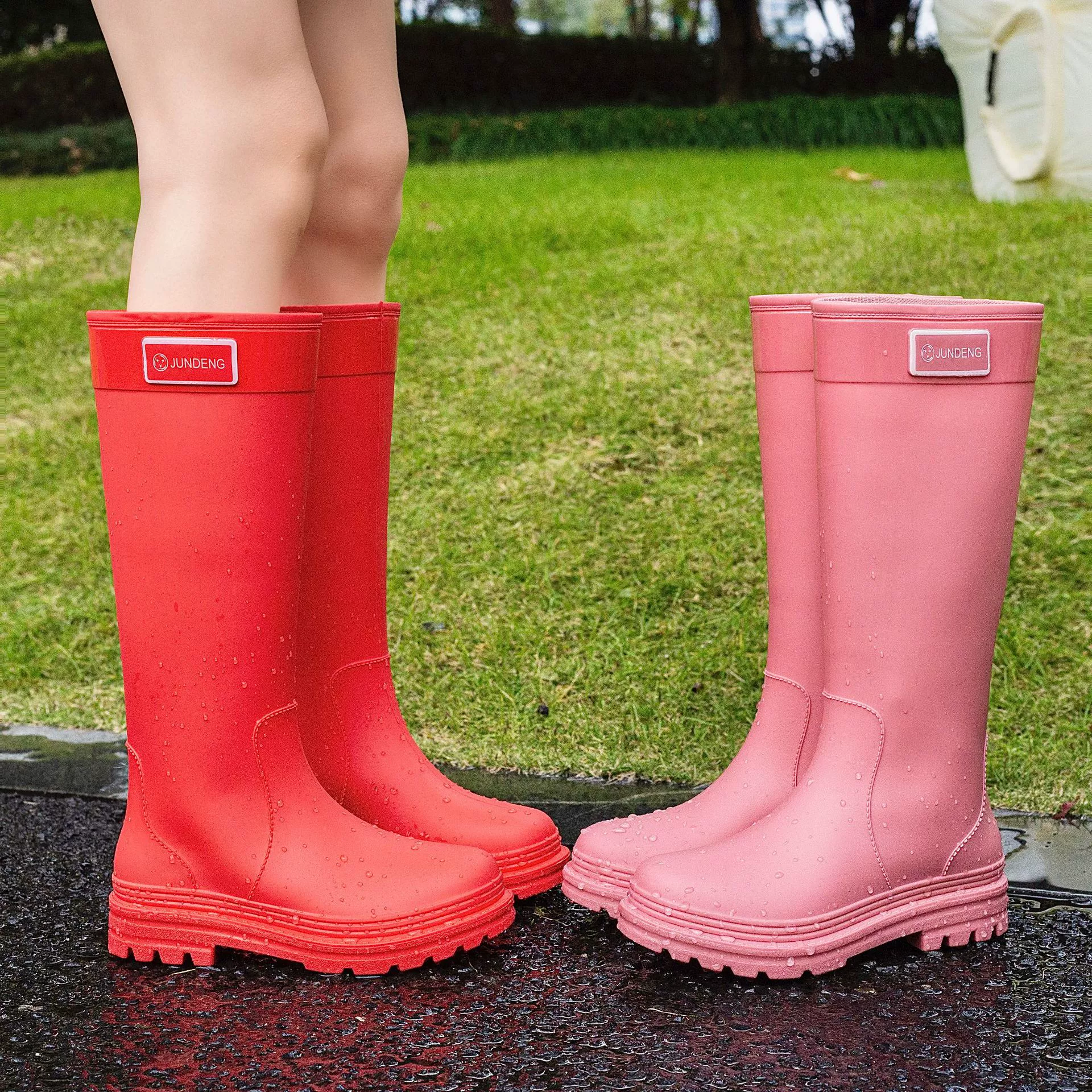 Оптовые производители трансграничные новые экспортные сапоги дождя женские высокие трубочки взрослые модные сапоги Мартин водонепроницаемый снег нескользящая резиновая обувь