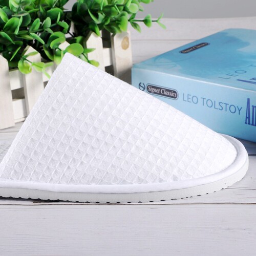 Manufacturer supplies disposable waffle slippers for hotels, homestays, travel, home hospitality, willow leaf bottoms, large quantities available for wholesale