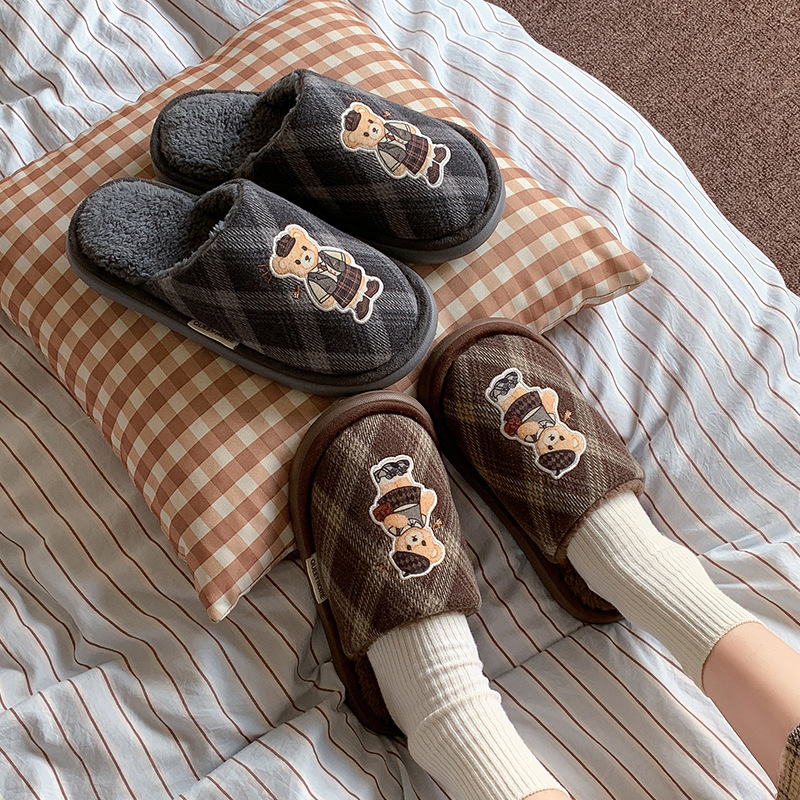 Zapatillas de algodón de felpa para el hogar, nuevo estilo, invierno para mujer, interior, cálido, antideslizante, resbaladizo, además de terciopelo, cómodas, pareja, zapatillas de algodón, invierno para hombre