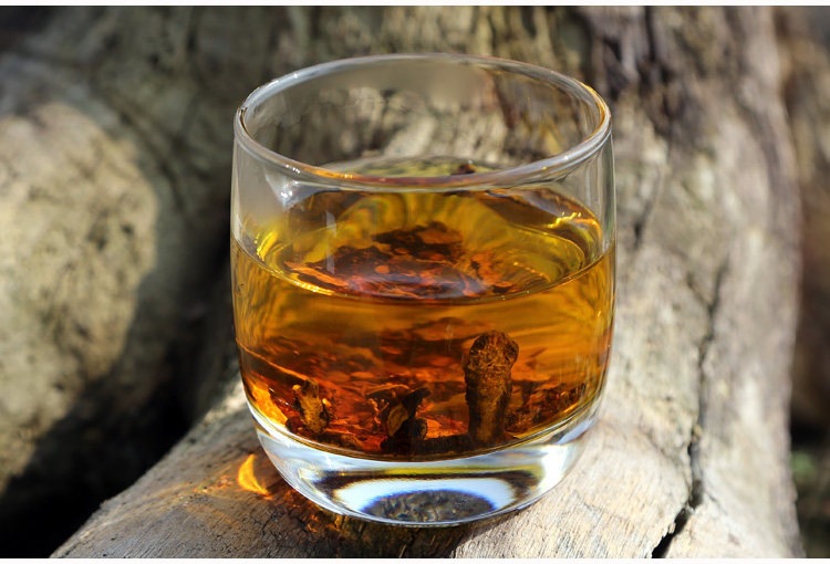 Dried Coptis Slices Huang Lian 500g Traditional Chinese Herb for Decoction and Herbal Tea in use