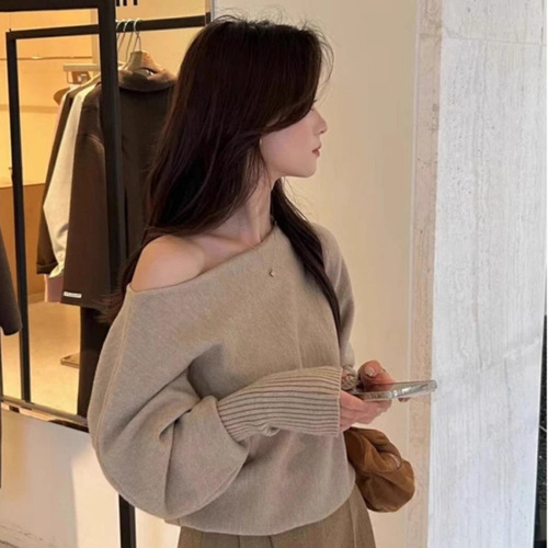Lemon green tea gentle one-shoulder pullover sweater women's autumn and winter Korean temperament long-sleeved sweater