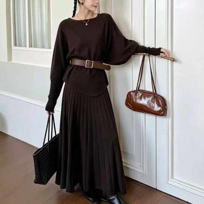 Elegant Sweater Set 2026 Fall/Winter New Irregular Knit Top and Pleated Skirt Two-Piece Set for Women Elegant Sweater Set 2026 Fall/Winter New Irregular Knit Top and Pleated Skirt Two-Piece Set for Women