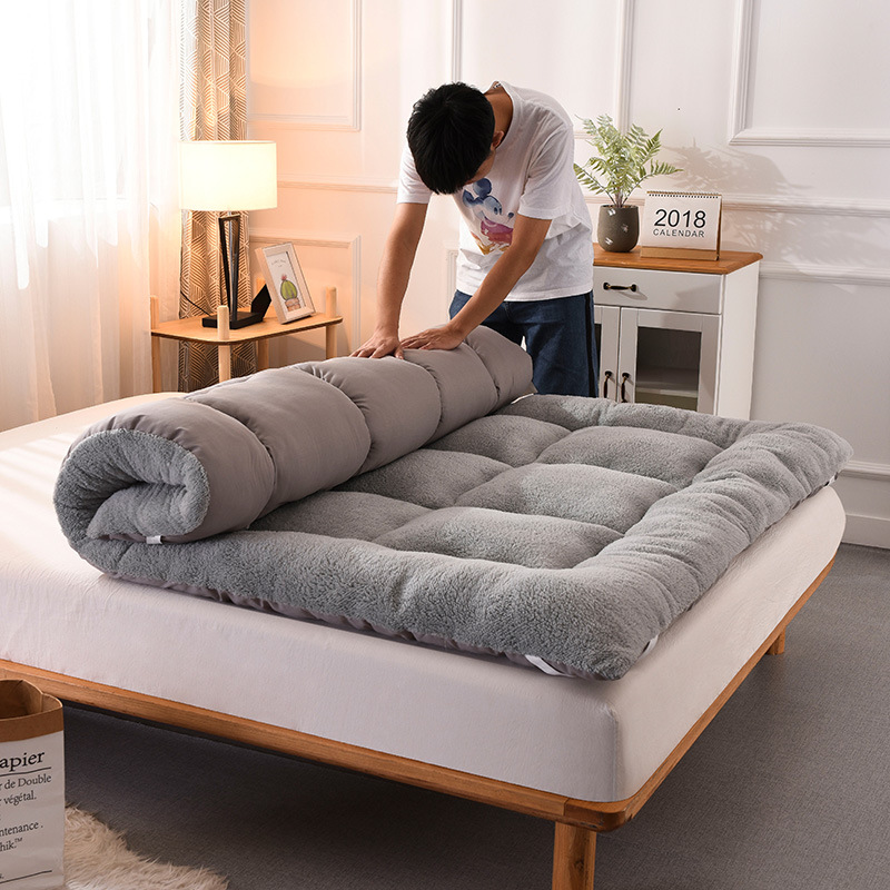 2025新款保暖羊羔绒床垫学生宿舍加厚床垫床褥子跨境垫被可折叠