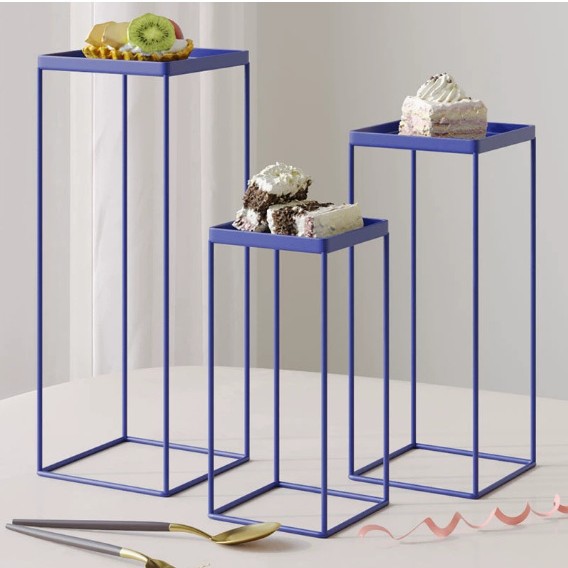 Postre transfronterizo, portavasos de papel, mesa alta, decoración de bodas, bandeja de exhibición de metal, pastel de hierro dorado cuadrado de tres piezas