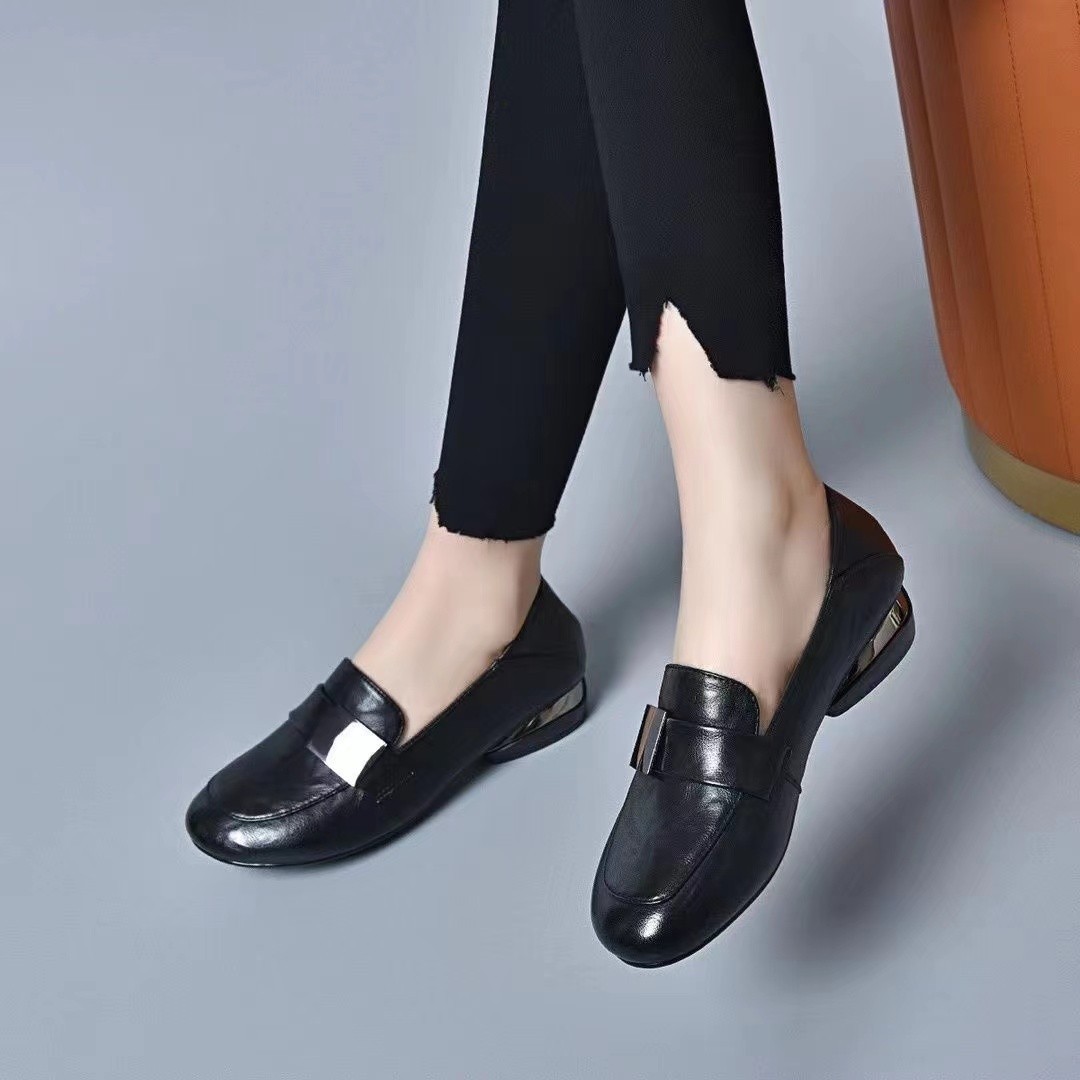 Zapatos de Lefour para mujeres 2026 primavera y otoño zapatos de cabeza redonda de cuero suave con una sola sola sola plana no cansará los pies