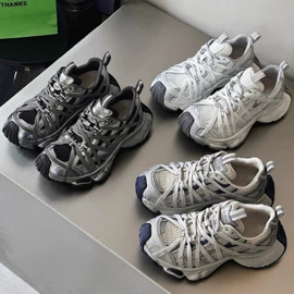 女式休闲单鞋;女式皮靴;厚底拖鞋