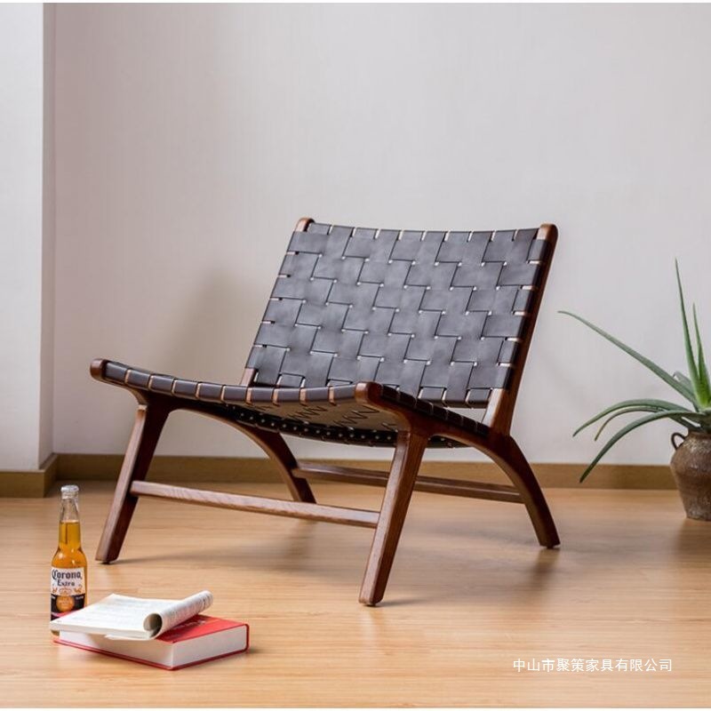 Una silla de silla de madera sólida nórdica sofá retrógrado individual de alojamiento residencial hotel silla de tejido casual