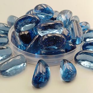 Factory in stock wholesale glass beads decorative fish tank landscaping paving with colored glass cashew stone