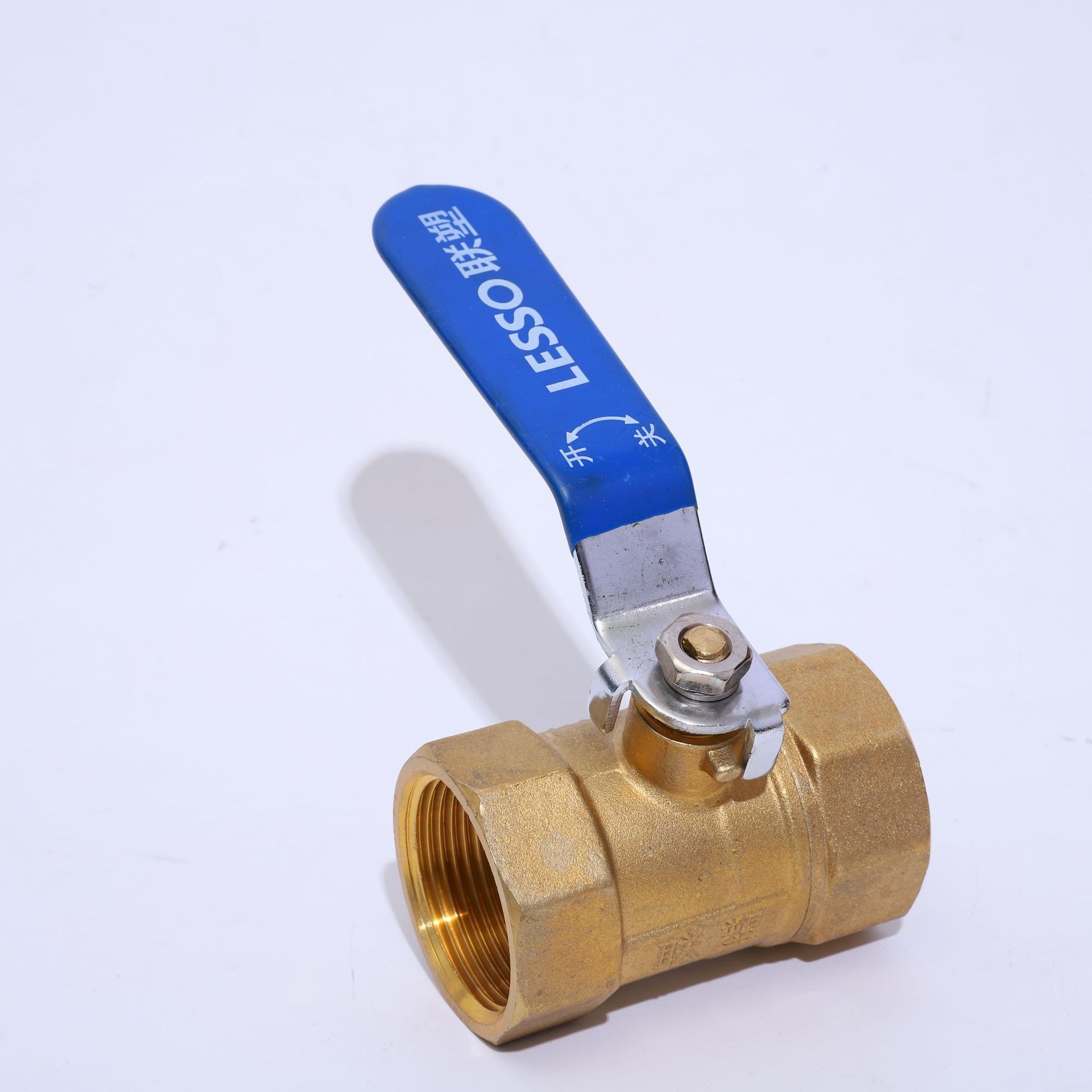 lesso联塑黄铜球阀家用工程自来水手动给水管阀门内丝螺纹加厚球