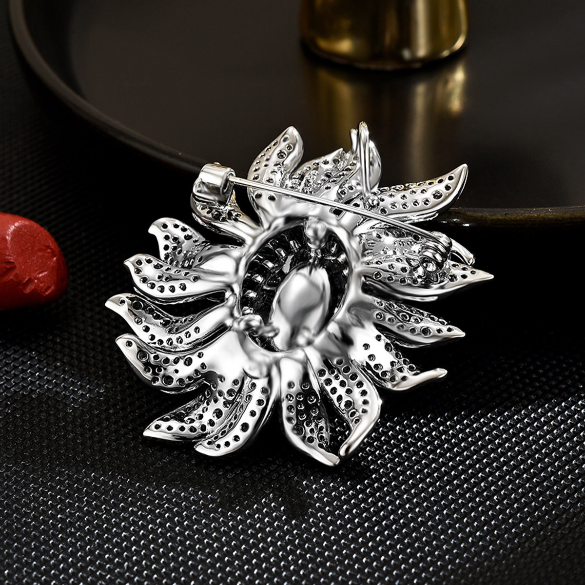 Elegante Sonnenblumen Brosche Für Damen Herbst Winter Mode_voghion.com