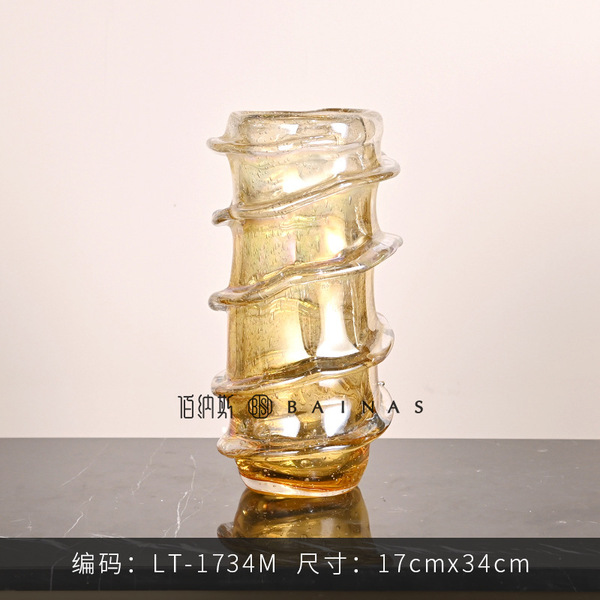 Creative golden glass decorations for living room