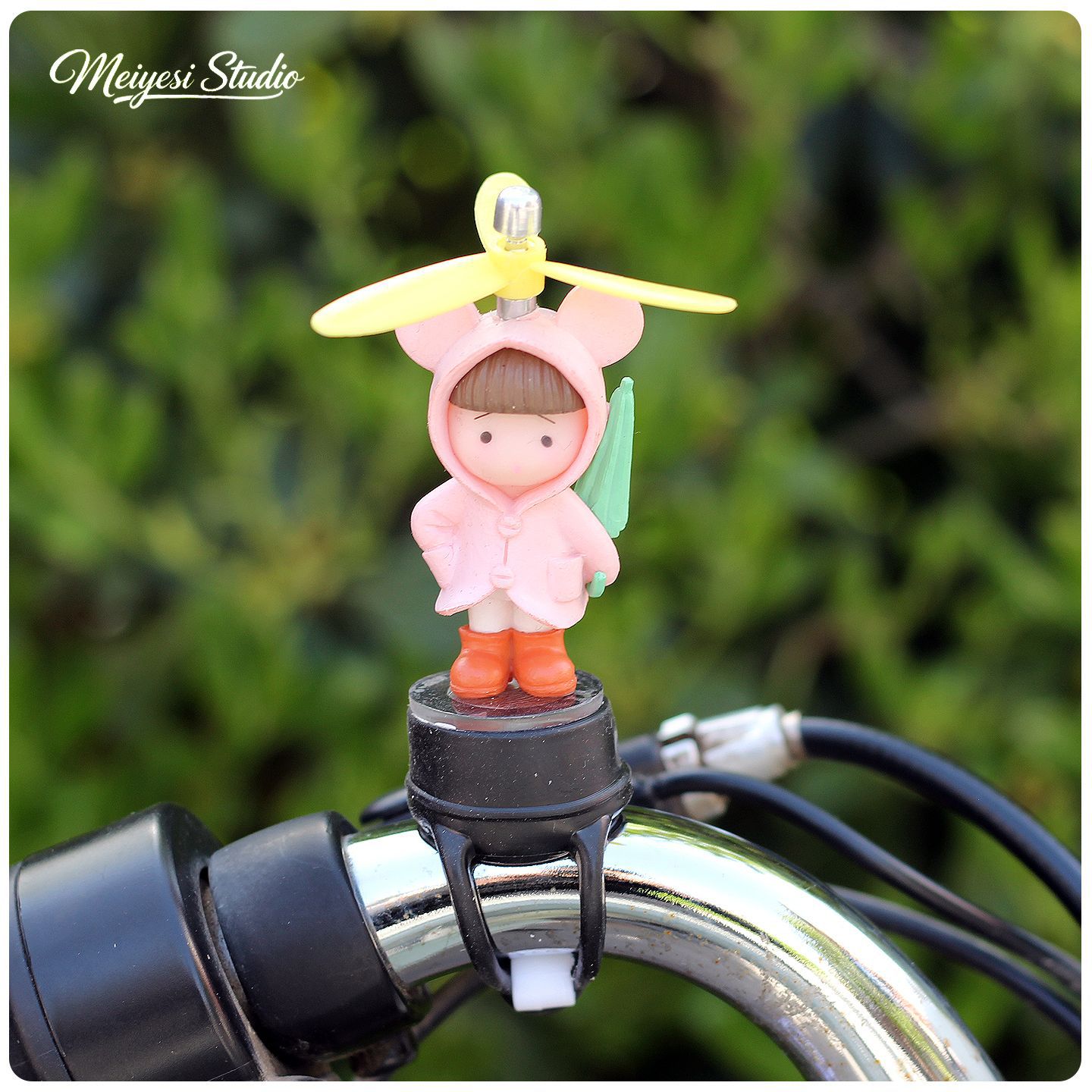 Cariñosa muñeca de dibujos animados accesorios de decoración de automóviles eléctricos accesorios de motocicleta de batería de bicicleta manija de decoración