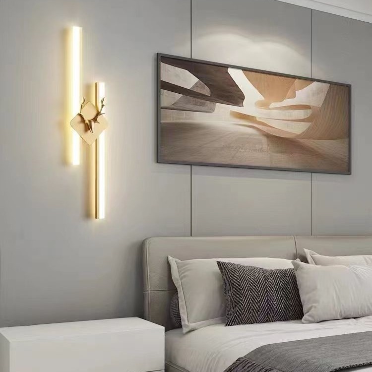 Lámpara de pared larga moderna simple escalera sala de estar red lámpara de pared roja creativa dormitorio cabecera lámpara de pared lujosa lámpara de decoración