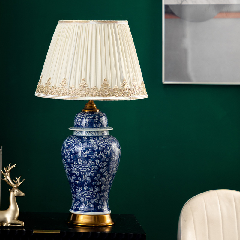 Jingdezhen Ceramic Table Lamp Bedroom Bedside Living Room Study Hotel Clubhouse Villa Lighting Retro Style Lighting Blue and White
