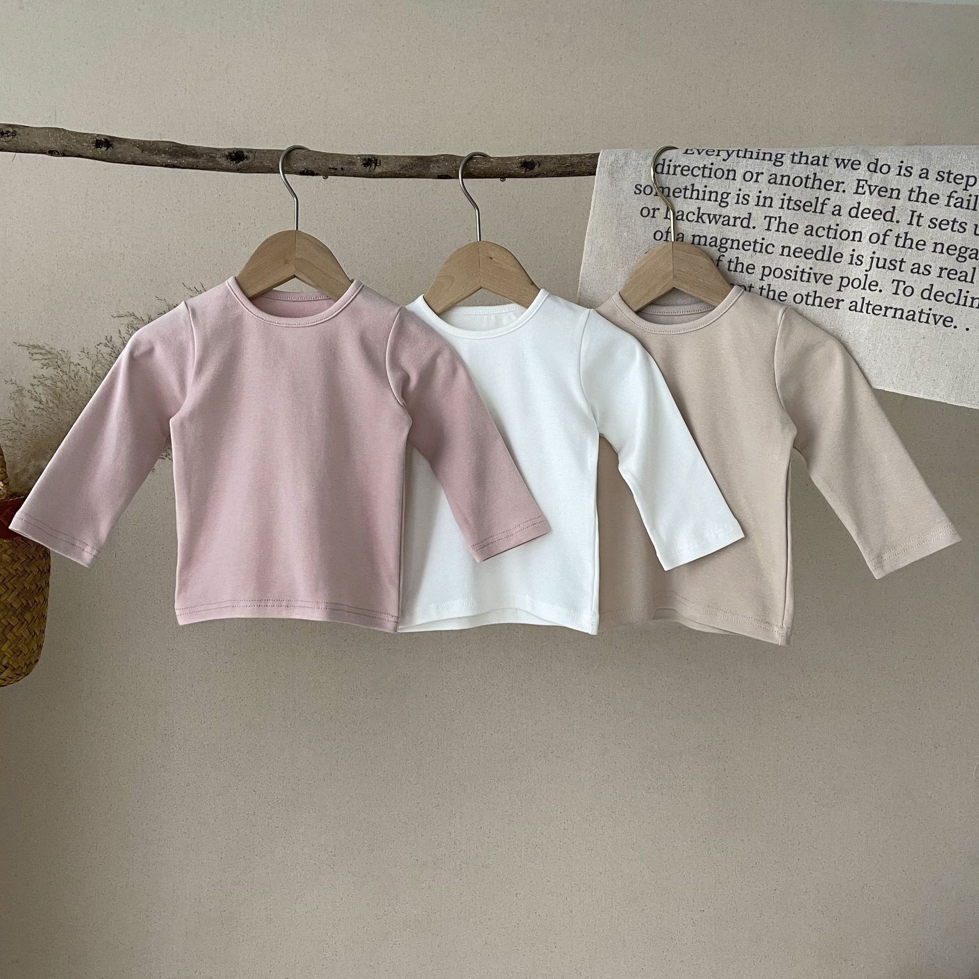 Simple Style Solid Color Cotton Baby Clothing Sets display picture 3