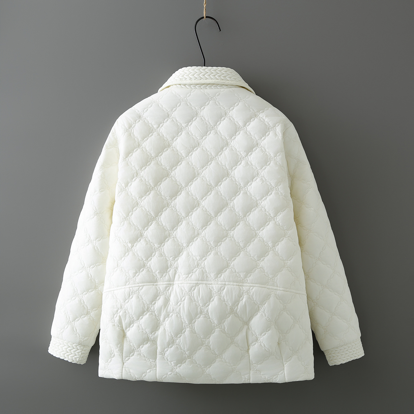 Women's Plus Size Quilted Puffer Jacket - Elegant Casual Winter Coat With Pockets, XL-4XL, Black & Beige_voghion.com