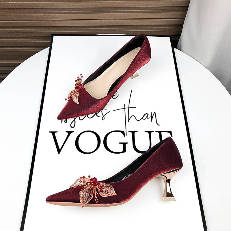 Red Wedding High Heels for Women, Comfortable and Not Tiring on the Feet, 2026 New Model, Chinese-Style Toast Bride Wedding Shoes, Versatile for Wedding Dresses Red Wedding High Heels for Women, Comfortable and Not Tiring on the Feet, 2026 New Model, Chinese-Style Toast Bride Wedding Shoes, Versatile for Wedding Dresses
