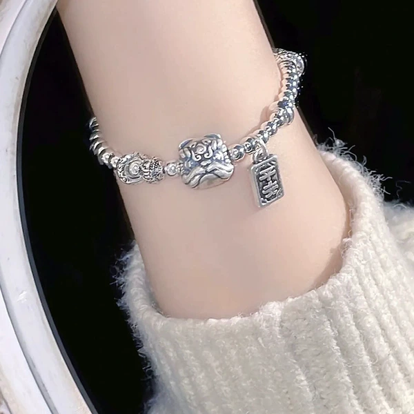 Wake -up bracelet