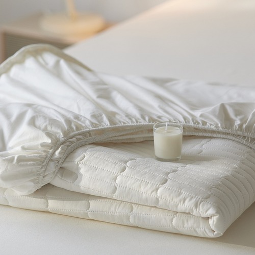 Cotton quilted quilted fitted sheet mattress protector Pure cotton machine washable bed cover Solid color non-slip fitted sheet cover 1.8m