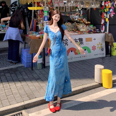 ブルー気質リゾートスタイル花柄ドレス女性のための 2025 夏の新しいスタイルピンチウエスト痩身雰囲気ロングスカート