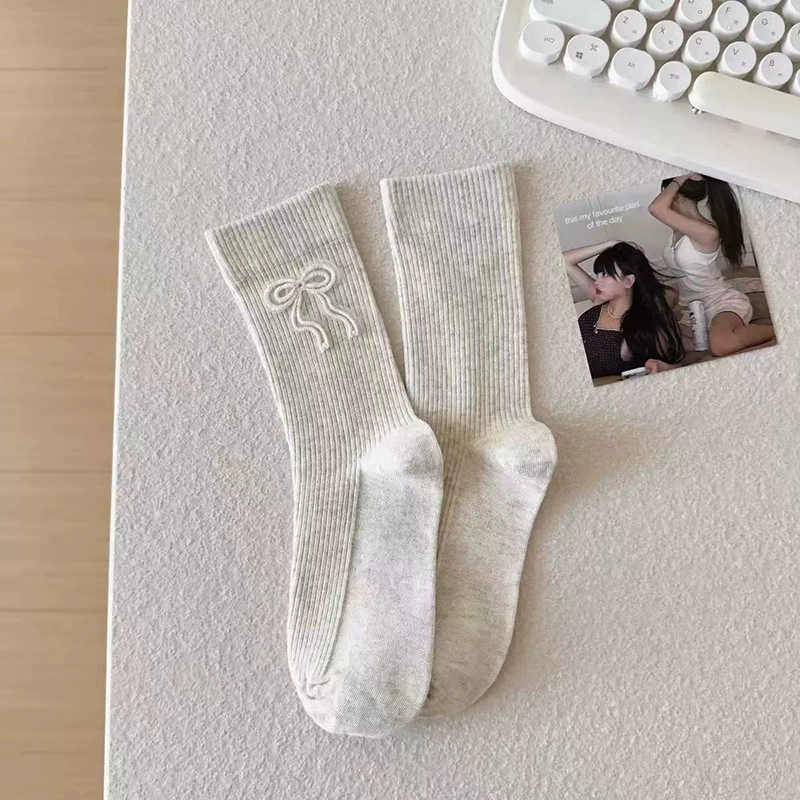 Lace cotton knee socks with bow, mid-length