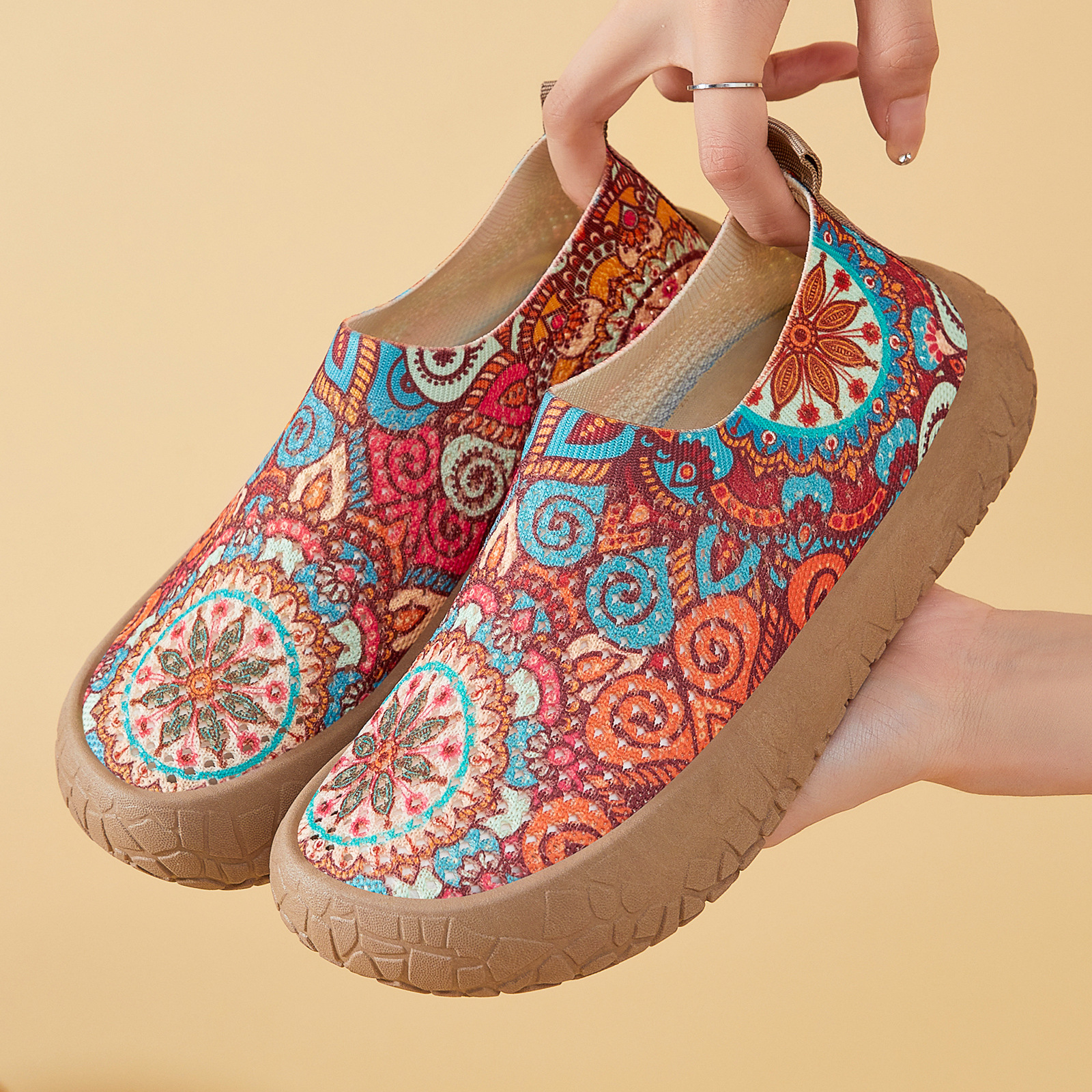 2026 primavera nuevos zapatos de tela, zapatos de mujer cómodos con suela suave, zapatos de tela única cómodos, zapatos casuales ligeros con un pie