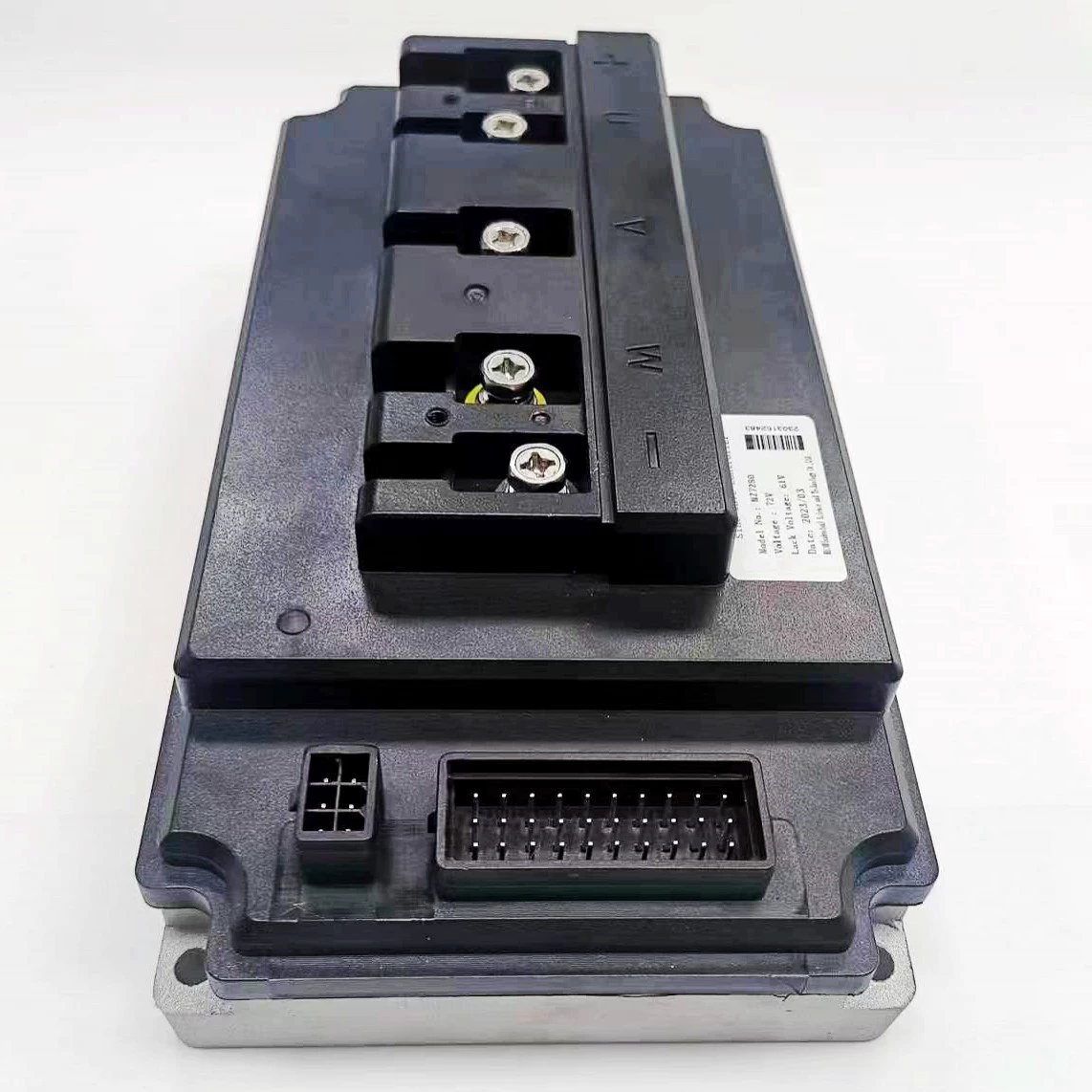 Контроллер бесщеточного двигателя 48-72В 80А без датчика Холла для водяных насосов, вентиляторов, морских подметальных машин и уборочных машин, высокая эффективность