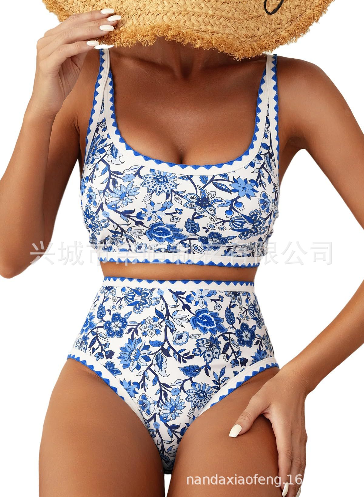 2025 Europa y los Estados Unidos transfronterizos de moda femenina set de flor impresión de bloqueo costura 2 piezas set de traje de baño de cintura alta baja cuello redondo nadador