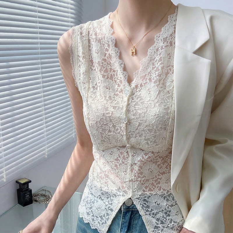 Sexy V-neck lace tank top for women, new summer design, slim fit, sleeveless top, versatile for commuting