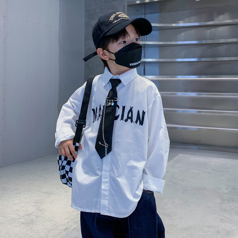 Camisa para niños de la marca de moda otoño nuevo estilo 2024 camisa para niños de estilo occidental coreano top para niños de mediana edad primavera y otoño manga larga