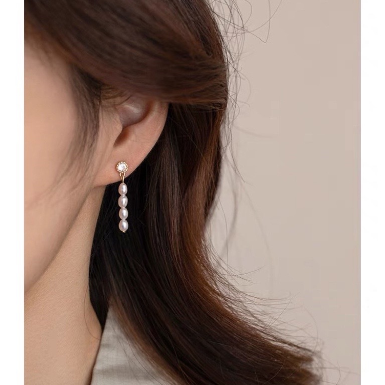Gentle and Slim Natural Freshwater Pearl Earrings Women's Small Rice Grain Exquisite Retro Long Earrings French Elegant Earrings