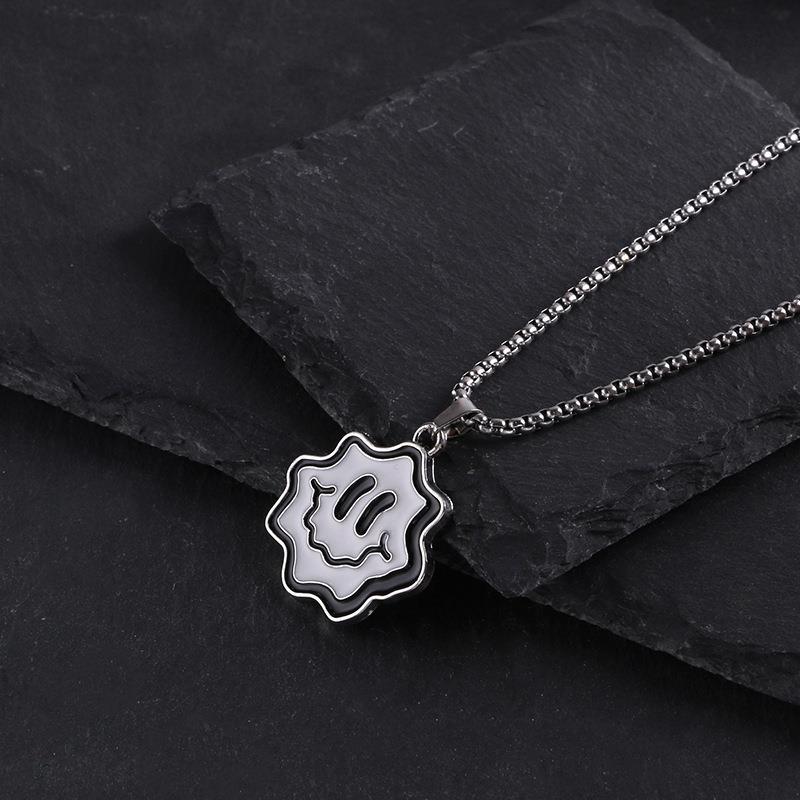 불규칙 웃는 얼굴 [흑백]