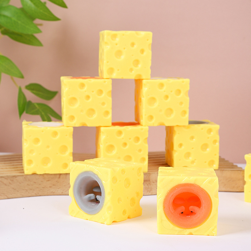 Douyin mismo estilo queso ratón conejo pellizco música descompresión ventilación taza de ardilla juguete pellizcar música en stock