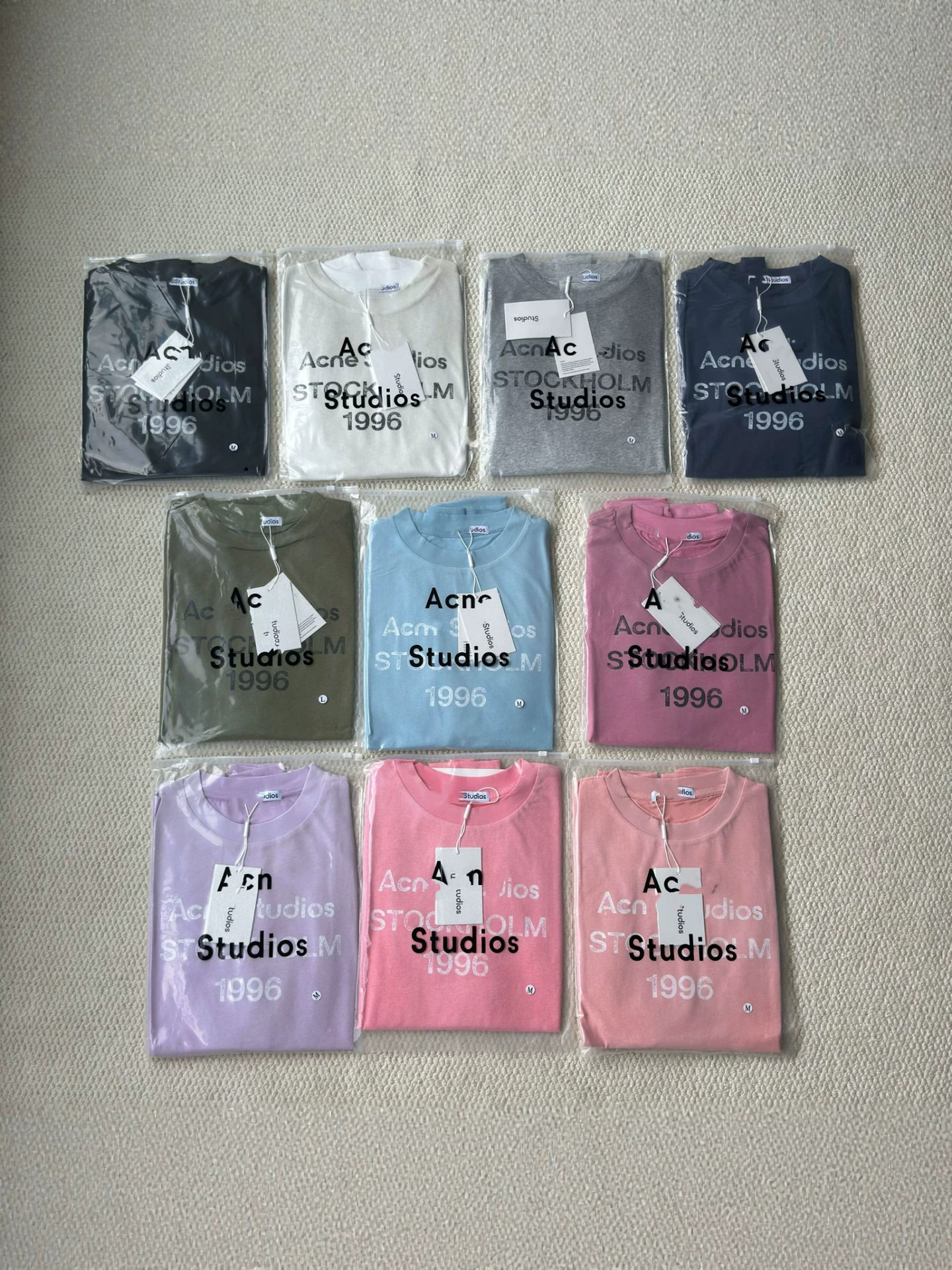 The manufacturer has produced a high-quality cotton-linen AC Nanyou vintage distressed 1996 letter print loose long-sleeve T-shirt