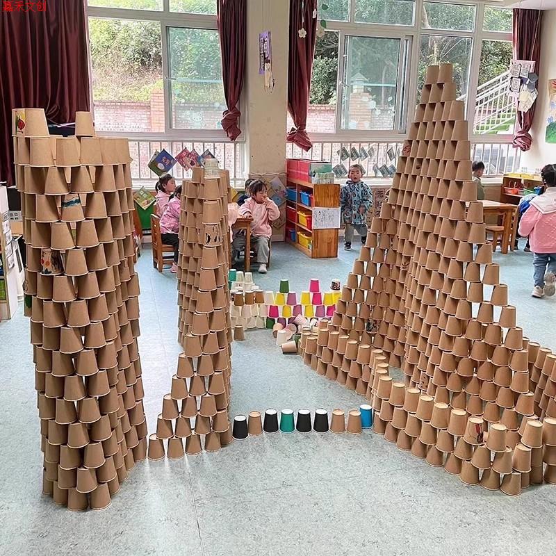 Construction area low structure material kindergarten construction area paper cup bottom structure art construction area handmade toys