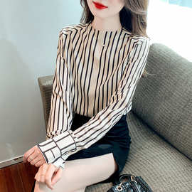 法式高端黑白条纹气质圆领仿真丝衬衫女设计感2025秋新款上衣
