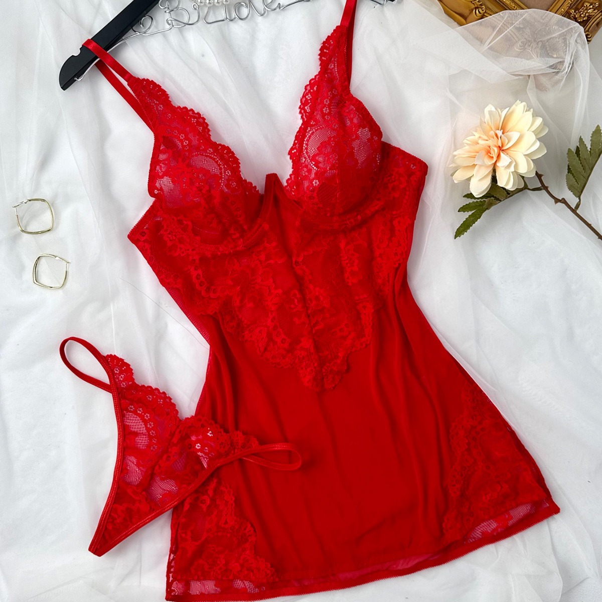 lingerie 카자노 유럽 및 미국 해외 직구 전문점에서 제공하는 여성용 섹시한 끈나시 잠옷, 속이 비치는 메쉬 레이스 잠옷