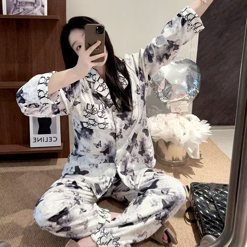Trendy Island Velvet Pajamas for Women, Autumn and Winter New Style with a High-End Feel, Butterfly Long-Sleeve Thickened Set, Loungewear