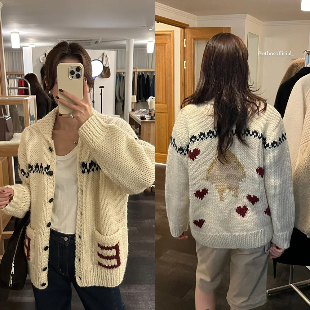 现 2025秋冬季新款韩国设计师eth*s宽松粗针爱心柯基手工毛衣