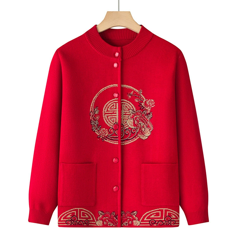 Средние и пожилые бабушки зимние куртки 2024 новый костюм Тан плюс бархатный теплый свитер осенняя мама кардиган одежда