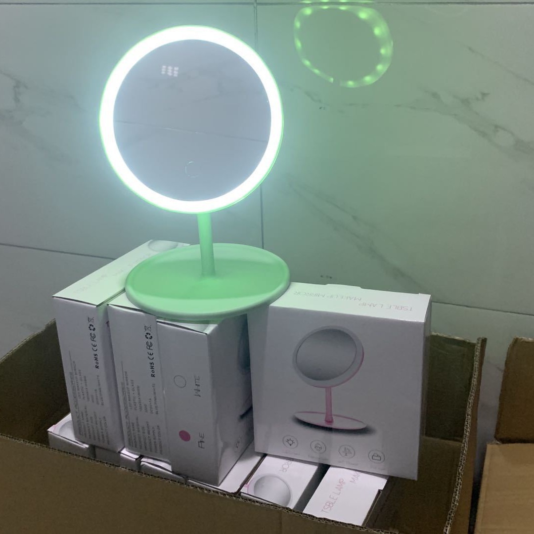 Fábrica al por mayor Douyin Internet rojo LED espejo de maquillaje espejo de belleza de escritorio espejo de maquillaje portátil plegable en nombre del cabello