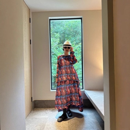 Nanyou High Version Pleated Fashion Casual Loose Horizontal Stripes Rainbow Round Neck Long-Sleeved Top A-Line Skirt Suit