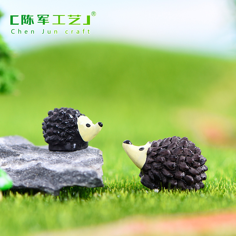 Moss micro landscape decoration ornaments hedgehog mother and small hedgehog doll ornaments DIY material wholesale