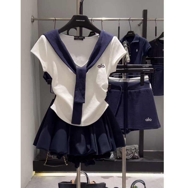 Summer Waist Slimming Look Top Contrasting Color V Neck Nautica Style Fake Two-Piece Shawl T-Shirt Cloud Fluffy Skirt Suit for Women